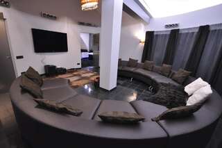 Апартаменты Греческие Апартаменты Одесса Апартаменты с 3 спальнями (для 6 взрослых)-1